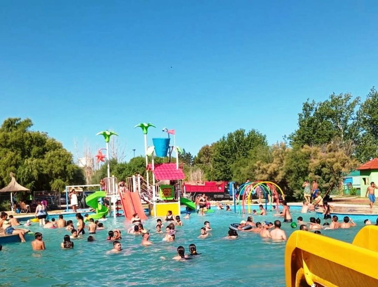 Balde ofrece un Camping Municipal con pileta y juegos acuáticos para toda la familia, ideal para el verano. Balde ofrece un Camping Municipal con pileta y juegos acuáticos para toda la familia, ideal para el verano.