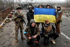 Las tropas de Ucrania siguen luchando contra Rusia. Foto: Efe.