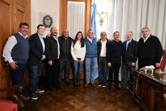 osvaldo jaldo arraso en las elecciones de tucuman, sera el nuevo gobernador y festeja el peronismo