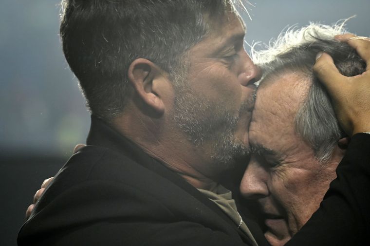 Sergio Gómez explotó de emoción tras meter a Platense en la final. Foto: FotoBaires