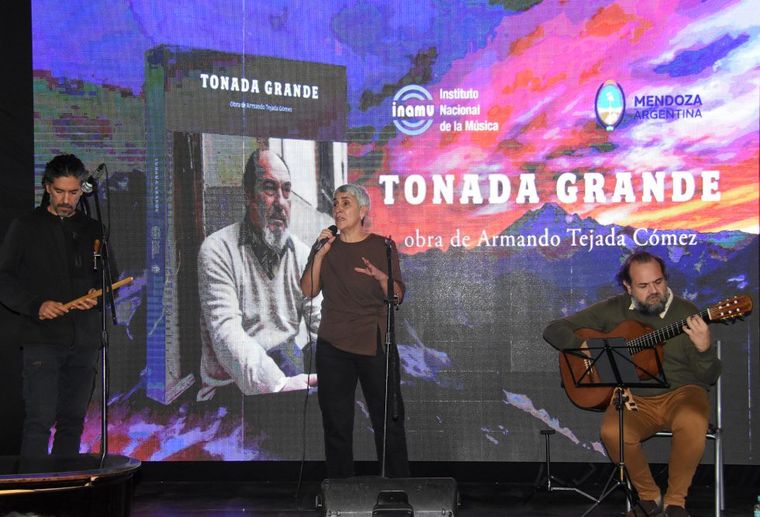 Patricia Cangemi durante la presentación del libro Tonada grande.