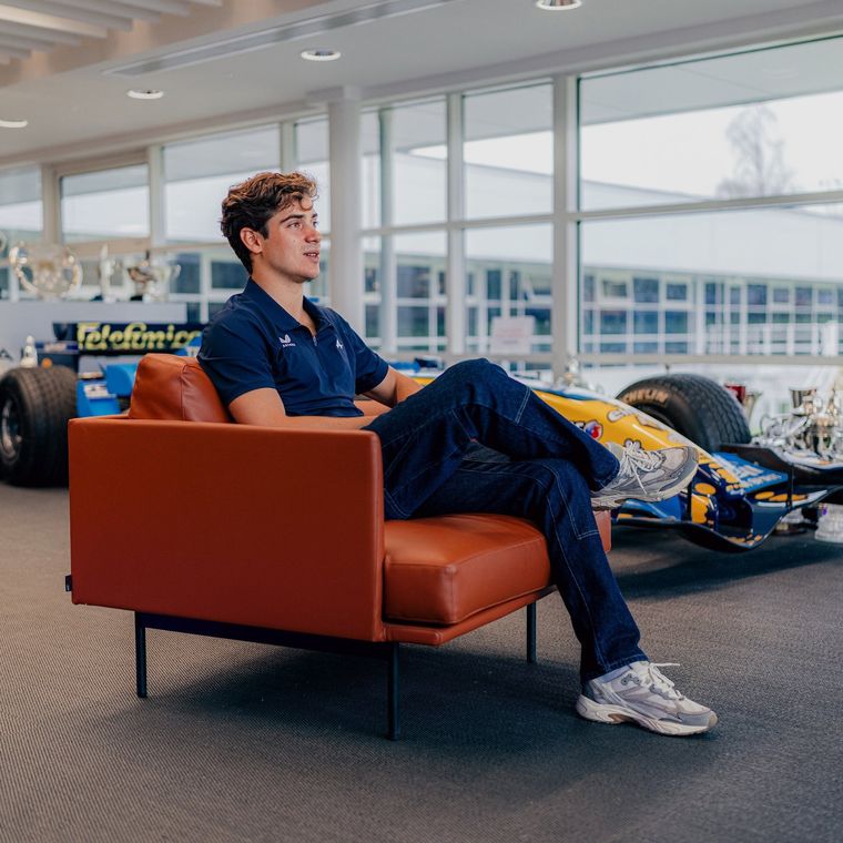 El argentino tuvo su primer día como piloto de reserva de Alpine. Foto: @FranColapinto