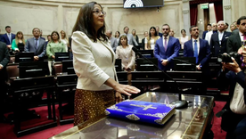 La nueva vicepresidenta del Senado, Carolina Moisés, dura contra La Cámpora.