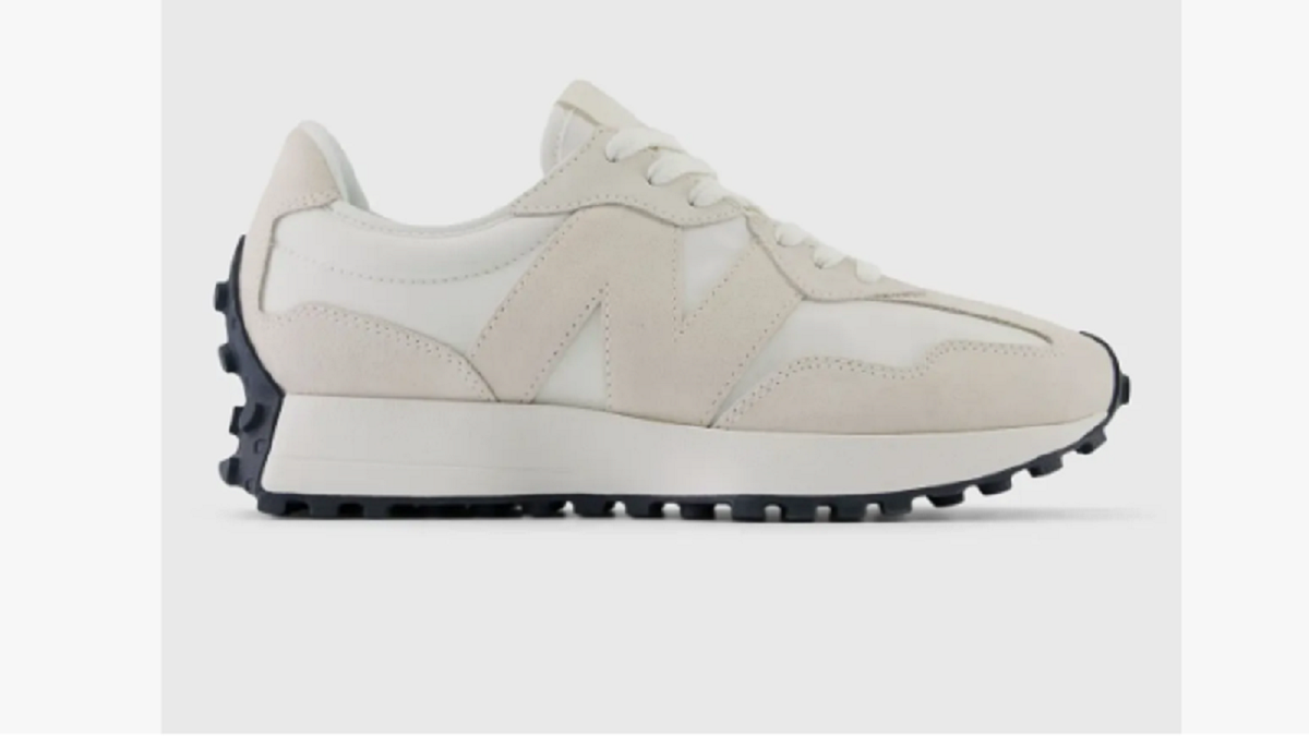 Zapatillas desde $40.000: el outlet 