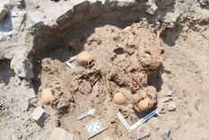 Los entierros revelan detalles sobre rituales funerarios, identidad cultural y episodios de violencia precolombina. Foto: Józef Szykulski