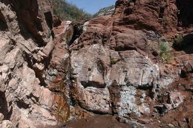 MDZol | Una cascada en miniatura El salto de agua de Divisadero Largo puede ser tan fascinante como decepcionante. Todo depende de los ojos con que se lo vea. Foto: Alf Ponce