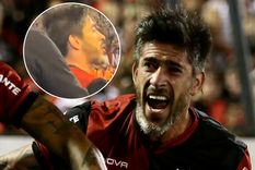 Pablo Pérez Pablo Pérez se cruzó con un hincha que le pidió su retiro.
