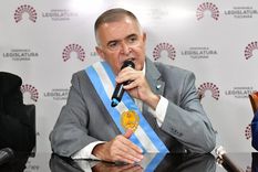 La policía de Osvaldo Jaldo detuvo a una vecina por gritas Viva la libertad, carajo. Foto: X (@OsvaldoJaldo) La policía de Osvaldo Jaldo detuvo a una vecina por gritas Viva la libertad, carajo. Foto: X (@OsvaldoJaldo)