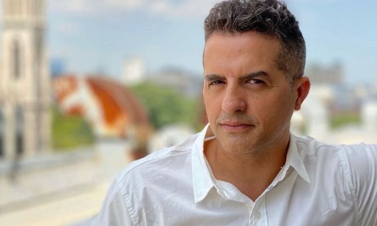 Ángel de Brito respondió de manera categórica cuando le preguntaron por su vida amorosa El conductor de LAM suele ser muy reservado con su intimidad Foto: @angeldebritook