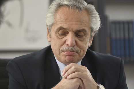 Alberto Fernández reapareció para burlarse del escándalo del Gobierno. Foto: NA