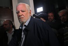 Carlos Carrascosa minutos antes de declarar en el debate Foto: Télam Carlos Carrascosa minutos antes de declarar en el debate Foto: Télam