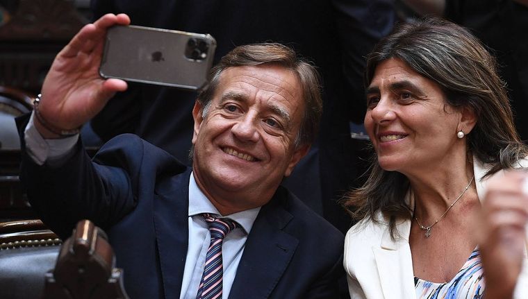 Asuncion de javir milei rodolfo suarez mariana juri.jpg