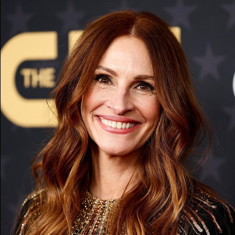 Foto: https://www.mujerhoy.com/belleza/tratamientos/secretos-julia-roberts-rejuvenece-piel-melena-espectacular-a-partir-50-20230118072103-nt.html