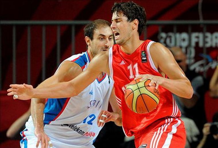 Serbia superó sobre la hora a Croacia. Foto: EFE