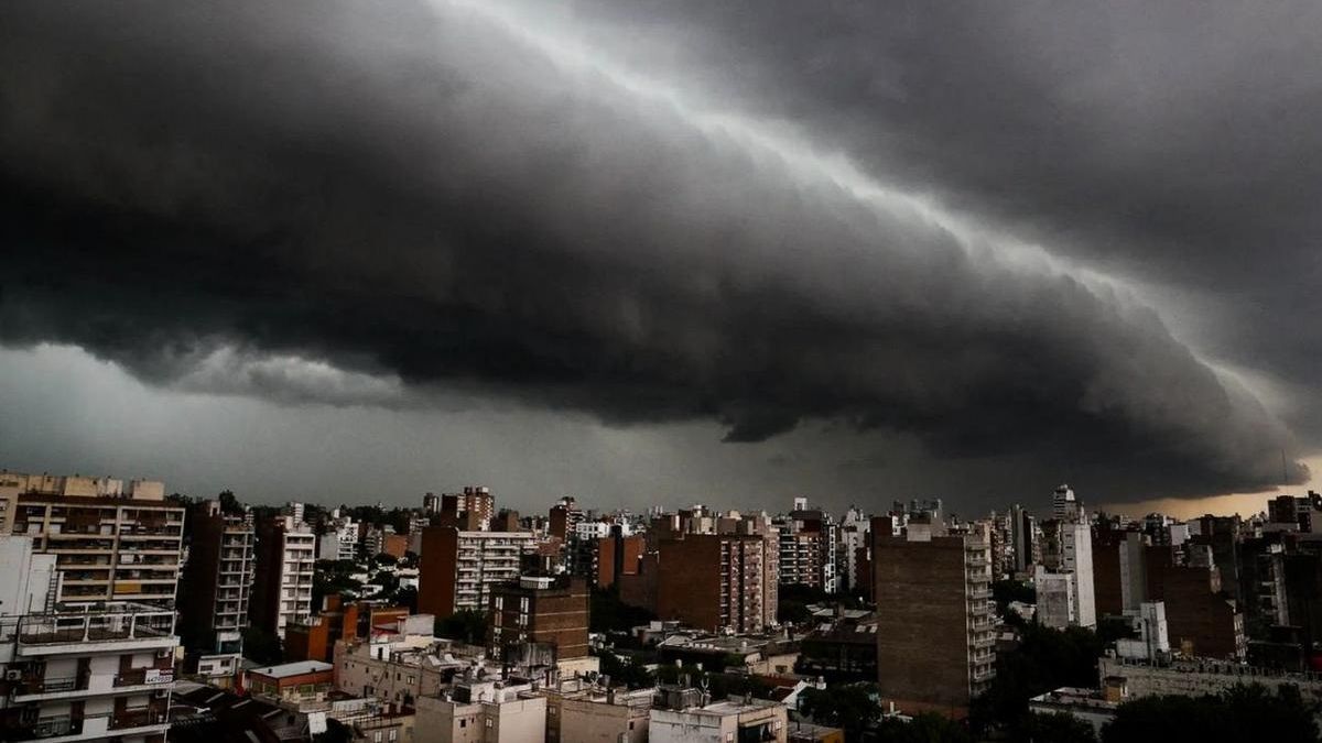 ¿Se adelanta Santa Rosa? Tormentas y lluvias sacuden el sábado en gran parte del país