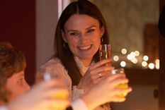 Keira Knightley Es protagonista de La noche oscura Foto: Fuente: Imagen / Netflix