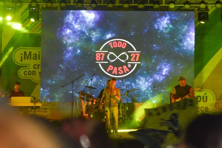 Rock con vos. Rock con vos.