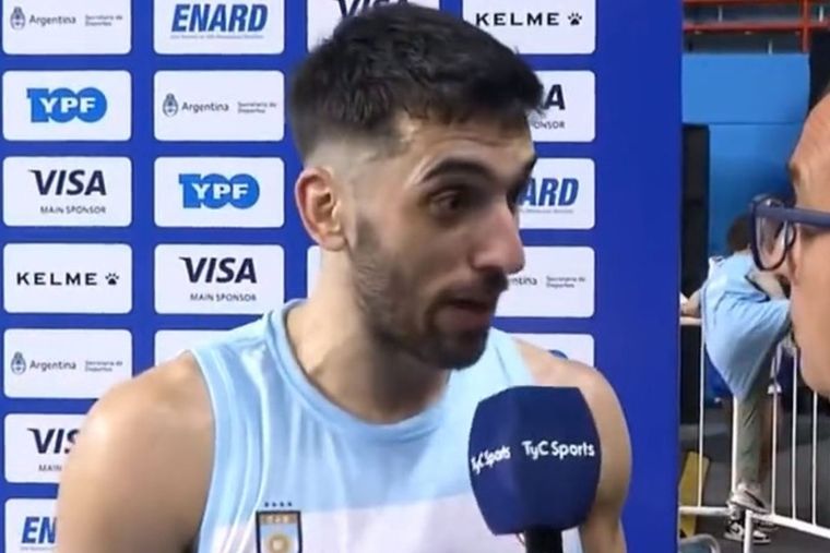 Campazzo la rompió para el triunfo de Argentina, pero no tenía en claro si estaban clasificados al Mundial o no.