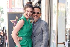 Marc Anthony estuvo acompañado de Nadia Ferreira en un día muy especial Foto: Paseo de la Fama / Instagram