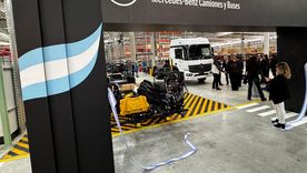 Mercedes-Benz Buses y Camiones inauguró su nuevo centro industrial en Zárate. Mercedes-Benz Buses y Camiones inauguró su nuevo centro industrial en Zárate.