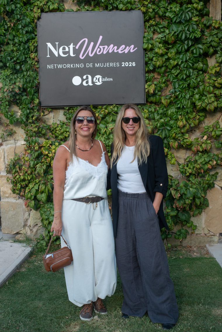 Lorena Henríquez y Fernanda Vila. Lorena Henríquez y Fernanda Vila.