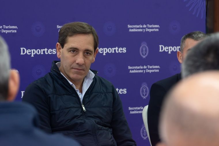 Garro fue despedido luego de la polémica por el pedido de disculpas a Messi. Foto: X @JulioGarro