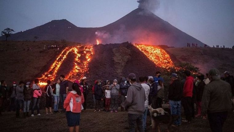 El volcán entró en actividad en febrero. Foto: EPA