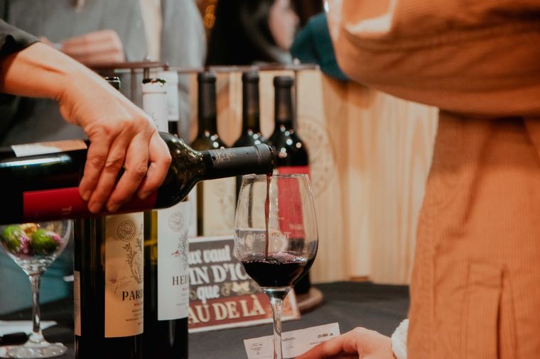 Sin dólar vino, crecen las dificultades para exportar en la industria vitivinícola.