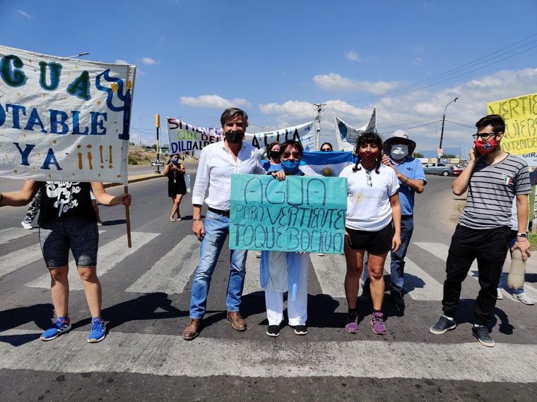 Reclamos por el agua potable en MendozaFotos Gentileza Mario Vadillo