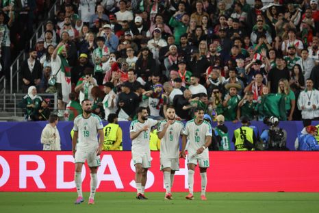 Argelia quiere meterse en 16avos de final del Mundial. Argelia quiere meterse en 16avos de final del Mundial.