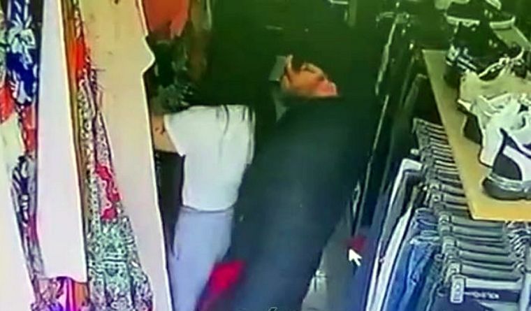 acoso y abuso en una tienda en México Captura de pantalla del abusador, en México. Foto: Captura de pantalla.