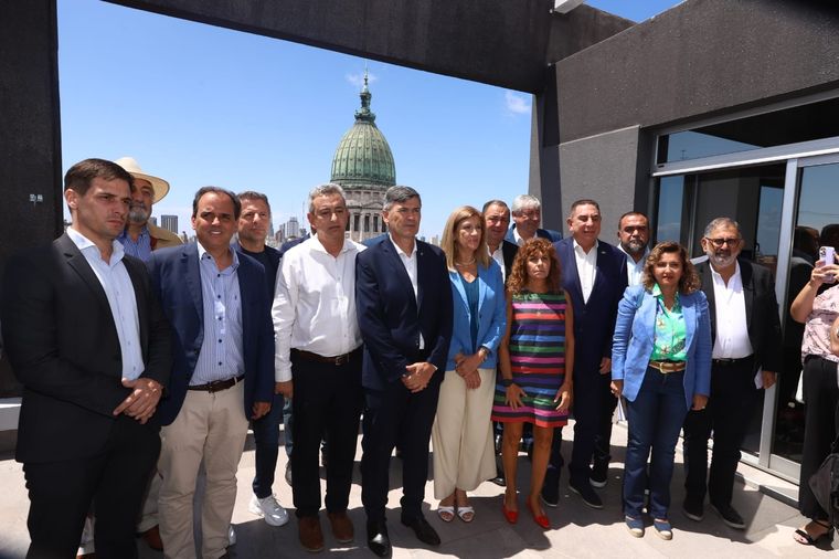 Solo subsidios al transporte en AMBA: El Interior está harto de las injusticias y la discriminación, se titula el duro comunicado de los intendentes de las principales ciudades del país. Foto: Red Federal de Intendentes
