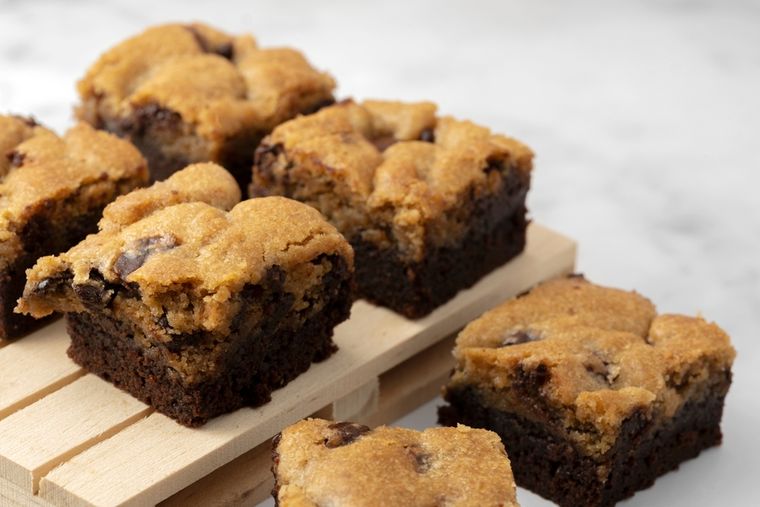 Receta de brookiee: mezcla perfecta entre brownie y cookie.