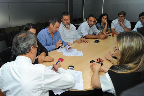 Este viernes comienzan las paritarias. Tanto el SUTE como el resto de los gremios estatales comparten una preocupación.&nbsp;