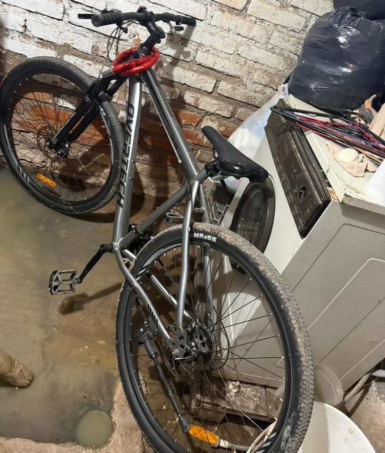 La bicicleta recuperada tras el hecho de inseguridad. La bicicleta recuperada tras el hecho de inseguridad.