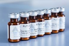 llega a mendoza una vacuna espanola que se probara contra la covid