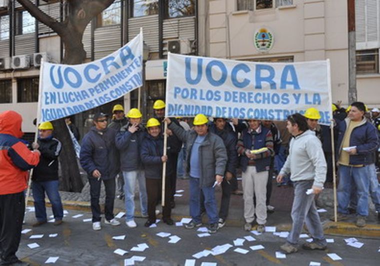 UOCRA presiona para que se contrate mano de obra local. Foto: Pachy Reynoso / MDZ UOCRA presiona para que se contrate mano de obra local. Foto: Pachy Reynoso / MDZ