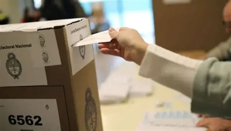 Esa persona “trae votos, aunque nunca ejerza con dignidad el cargo.
