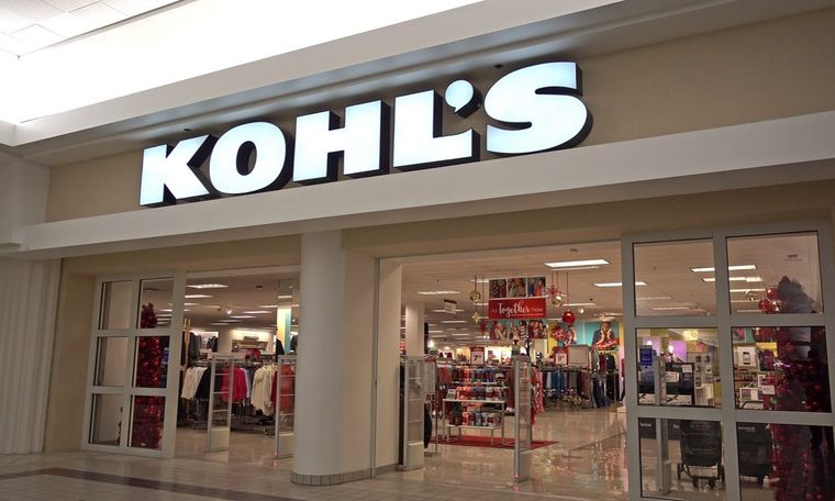 Kohls tiene un catálogo súper amplio para acompañar tus outfits. Foto: https://securecdn.pymnts.com/wp-content/uploads/2022/02/Kohls.jpg