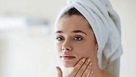 El peeling, también conocido como exfoliación, es un tratamiento que se suele hacer en invierno y consiste en mejorar y suavizar la piel. Foto: Archivo