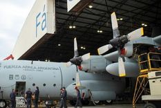 asume la nueva conduccion de la fabrica estatal de aviones