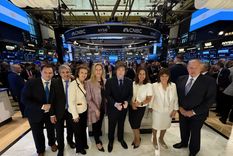 El top five en una foto: Javier Milei junto a Luis Caputo, Diana Mondino, Karina Milei y Patricia Bullrich, la comitiva en Wall Street. Foto: Noticias Argentinas