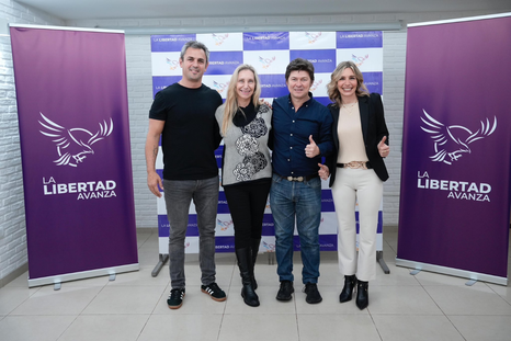 Karina Milei junto a Martín Menem reforzando la campaña de La Libertad Avanza en Corrientes. Karina Milei junto a Martín Menem reforzando la campaña de La Libertad Avanza en Corrientes.