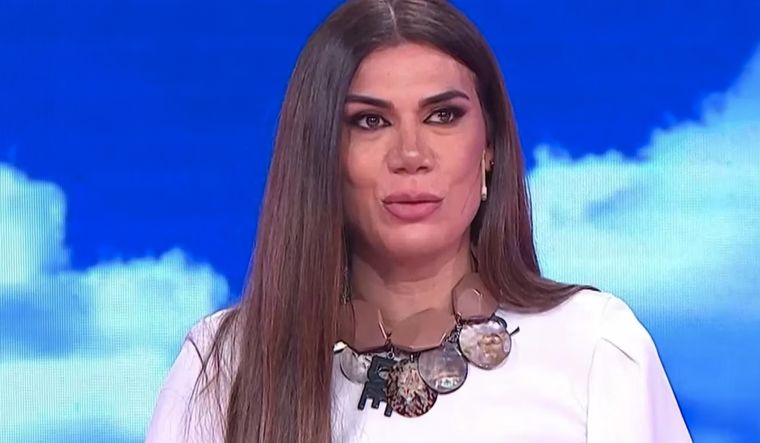 Flor de la V abandonó un móvil en vivo. Foto: Captura TV