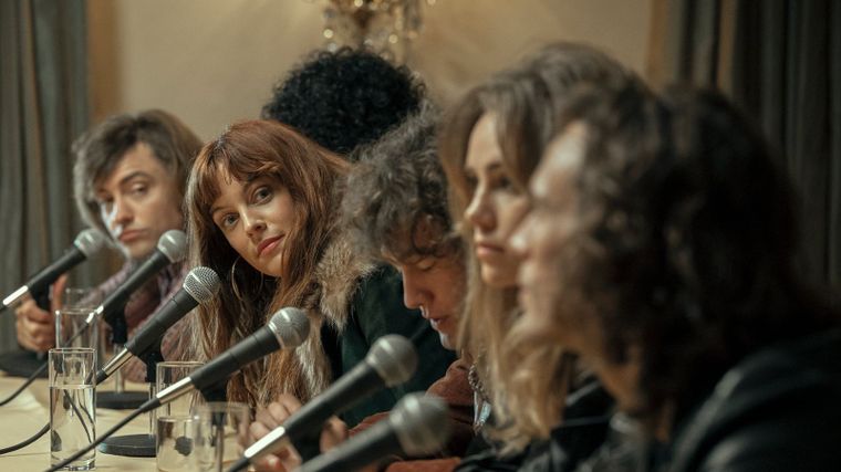 La miniserie se ambienta en la escena musical de los 70.&nbsp;