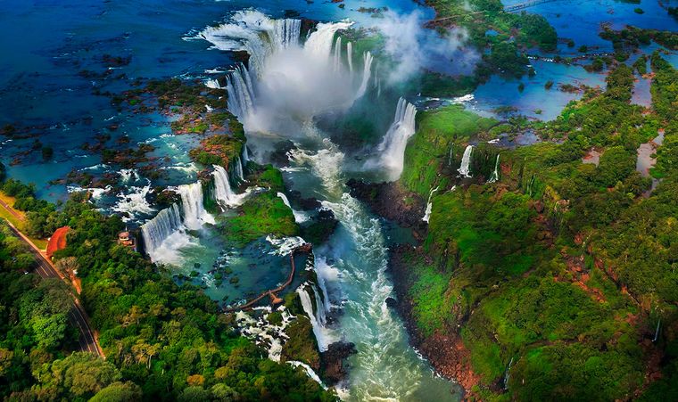 Las Cataratas del Iguazú fueron declaradas una de las 7 Maravillas Naturales del mundo el 11 de noviembre de 2011. I