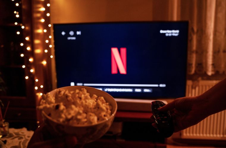 Desde hoy y hasta el 28, Netflix estrenará diferentes propuestas para estar pegado al sillón.