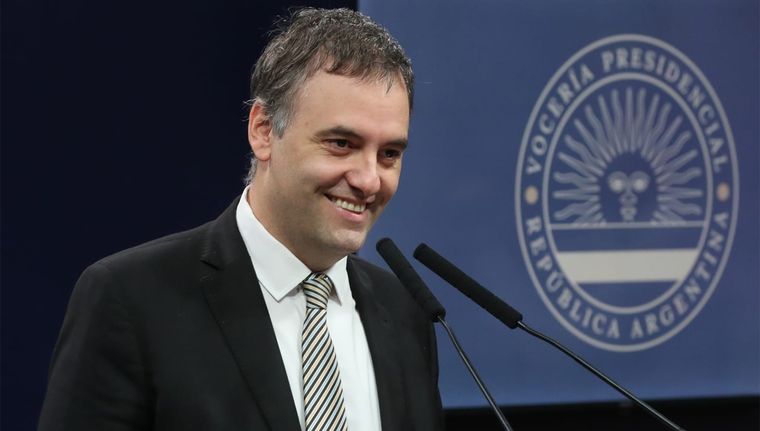 Manuel Adorni le dedicó un mensaje irónico a Myriam Bregman Foto: Presidencia