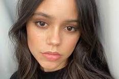 Vuelve la aclamada serie de Netflix protagonizada por Jenna Ortega. Foto: Archivo Vuelve la aclamada serie de Netflix protagonizada por Jenna Ortega. Foto: Archivo