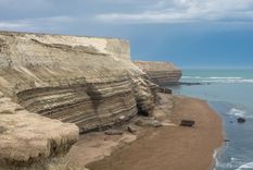 Esta playa es ideal para los que disfrutan de los atractivos agrestes Foto: Locationscout